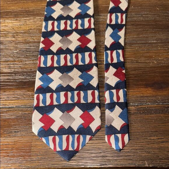 Givenchy Geometric Patterned Silk Tie - Picture 1 of 6
